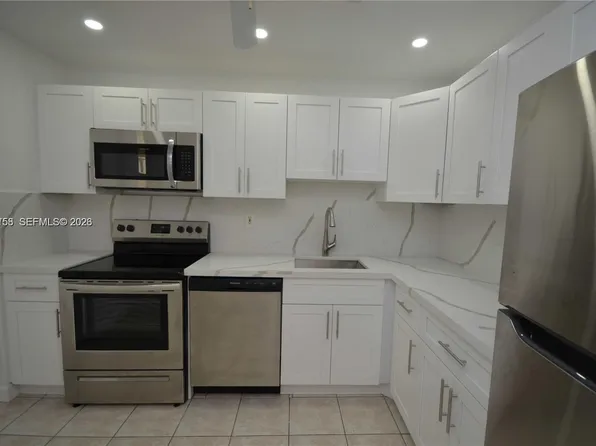 7440 Miami Lakes Dr APT F101, Miami Lakes, FL 33014