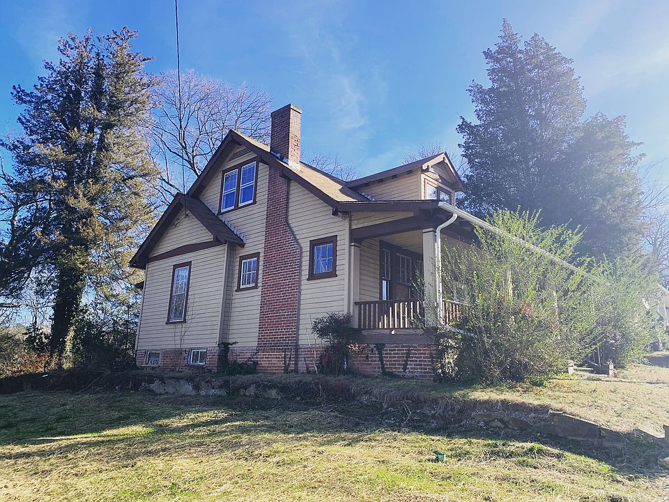 1st image of 222 Baugh St