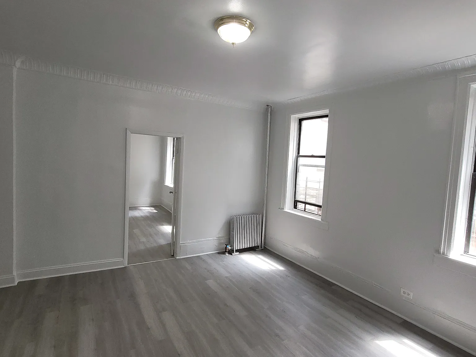 2 bed, 750 sqft, $2,700 — Photo 2