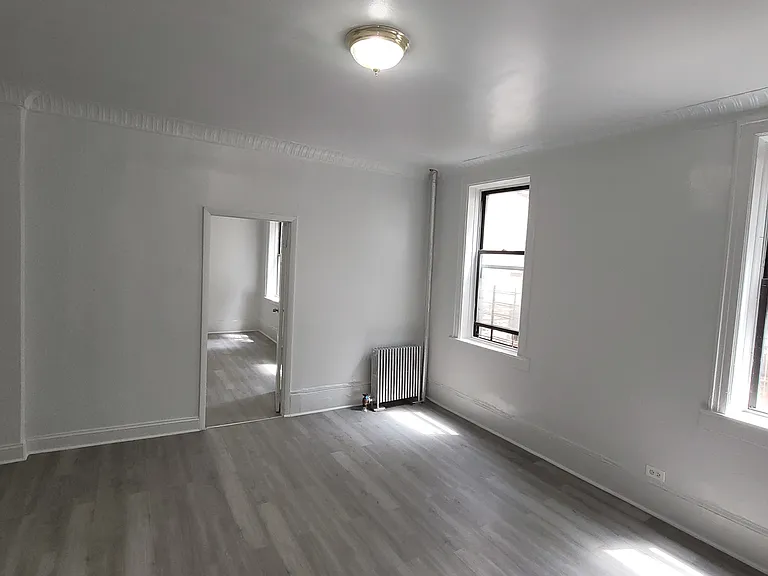 2376 Ryer Ave #B1 — Photo 3