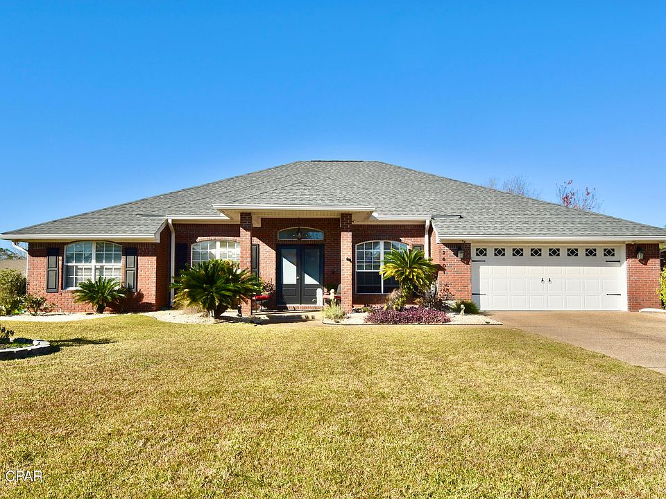 1st image of 2601 Parkwood Dr