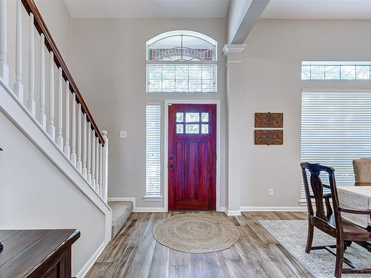4 bed, 2.5 bath, 2709 sqft, $2,700 — Photo 4