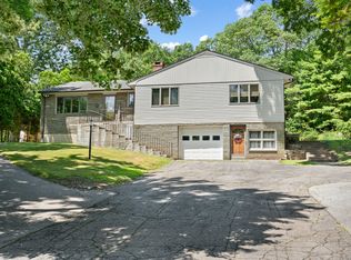 350 Great Neck Rd, Waterford, CT 06385
