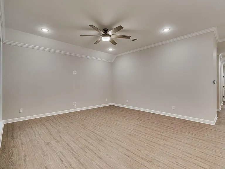 8247 Heritage Glen Dr #1 — Photo 6