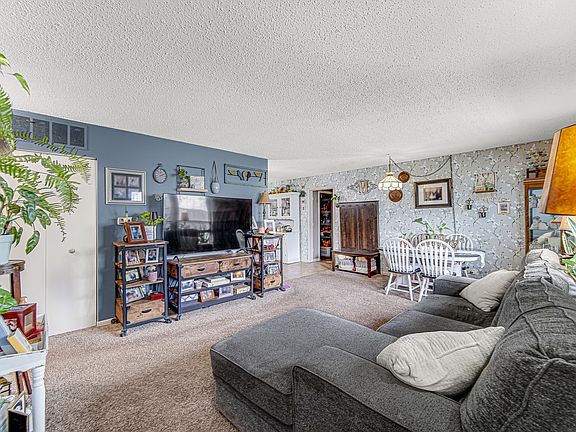 4th image of 15348 Holly Ct APT D