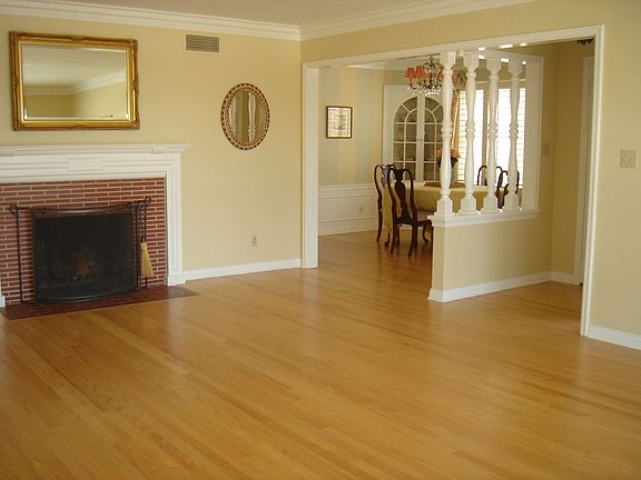 Extremely large and spacious living room