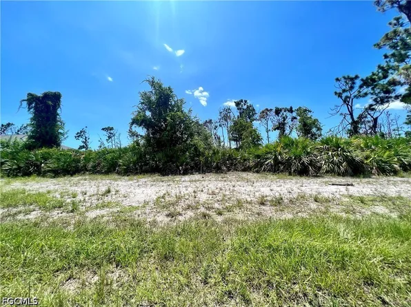 228 Fairway Rd, Rotonda West, FL 33947