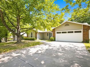 2457 E Ferguson Ave, Fayetteville, AR 72703