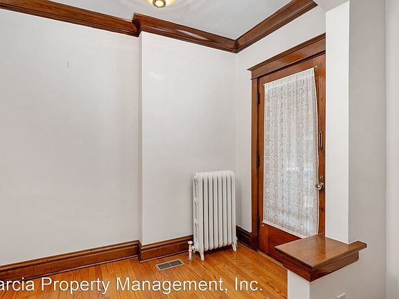 4th image of 3643 Bowen St #1F