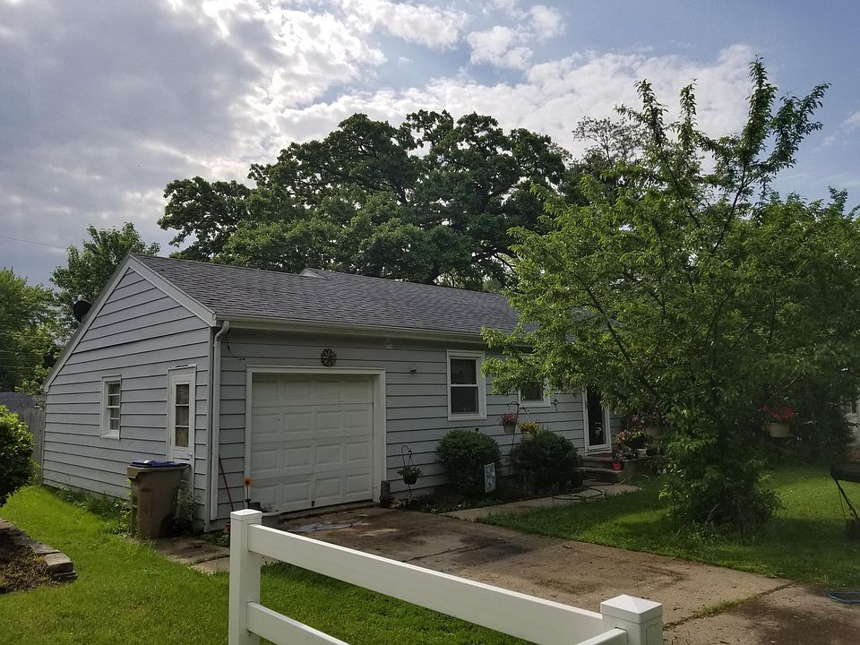 2nd image of 7647 Cooper Rd