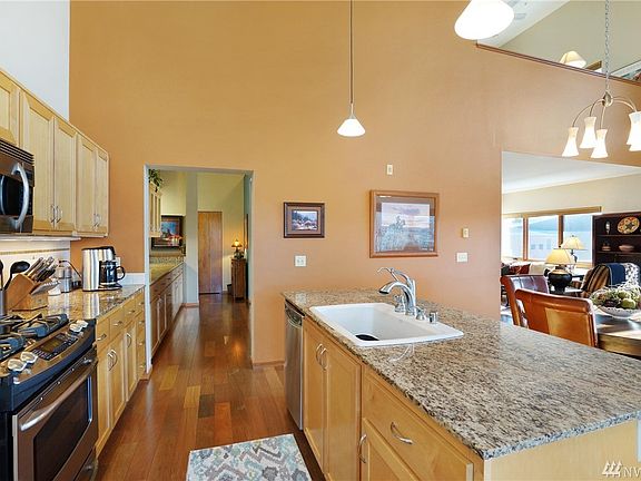 3rd image of 210 W Pioneer Ave #321