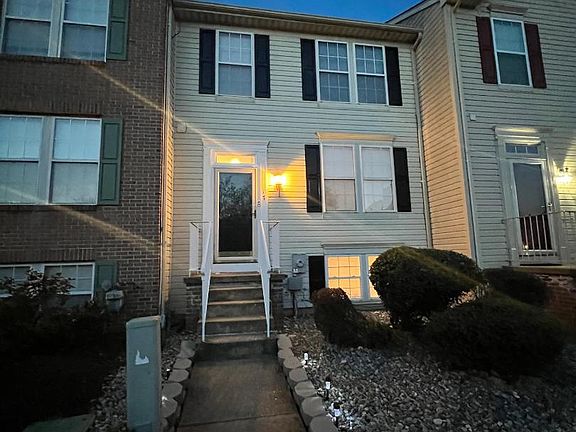 5th image of 17 Wisteria Dr