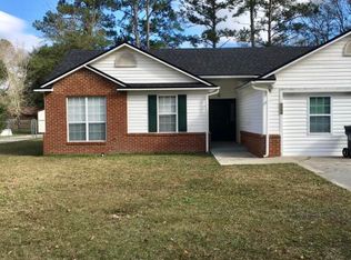 421 Magnolia Dr, Macclenny, FL 32063