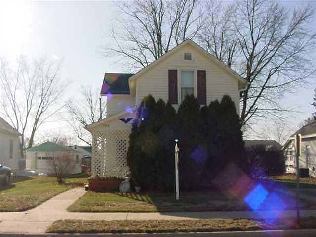 2nd image of 706 Clinton Ave