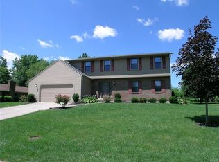 6890 Marjean Dr, Tipp City, OH 45371