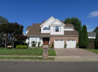 8 National Ave, Brick, NJ 08724