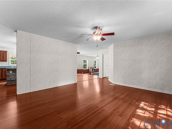 5th image of 9174 Howardsville Rd
