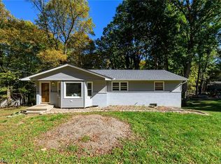 8470 Shadyview Ave NW, Clinton, OH 44216