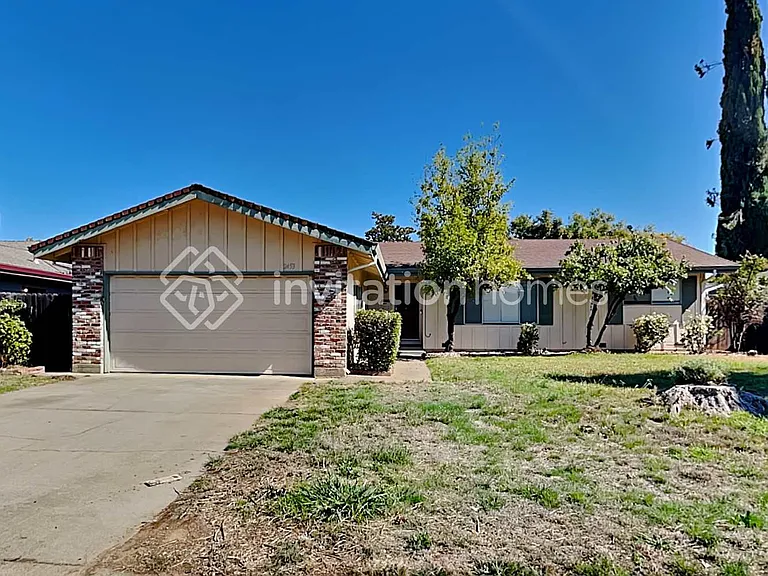 2453 Aramon Dr — Photo 1