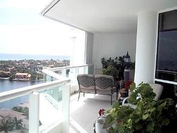 3rd image of 21150 NE 38th Ave APT 1703