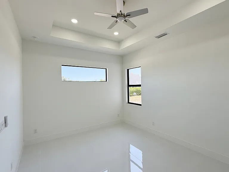 2726 NW 41st Pl — Photo 17