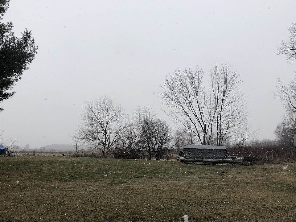 1st image of N Lakeshore Dr