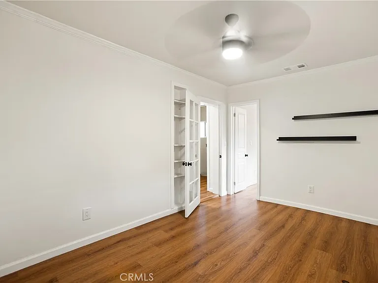 3359 Locust St — Photo 14