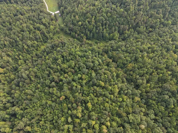 707-707 Shotgun Hollow Rd, Frenchburg, KY 40322