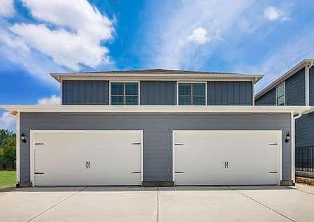 2nd image of 1222 Parker Dr #1222
