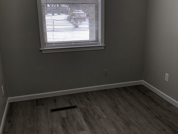 2nd image of 2185 Elizabeth St #B