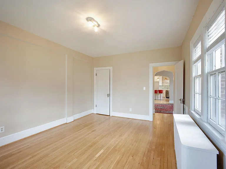 215 Emerson St NW #205 — Photo 7