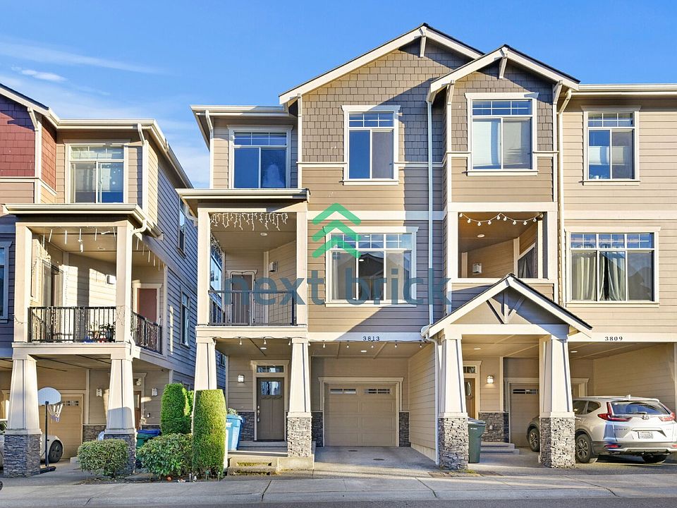1st image of 3813 NE 3rd Pl