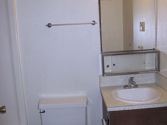 5th image of 440 SE Barrington Dr APT A201