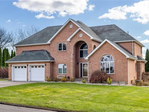 10 Hidden Valley Drive, Rocky Hill, CT 06067