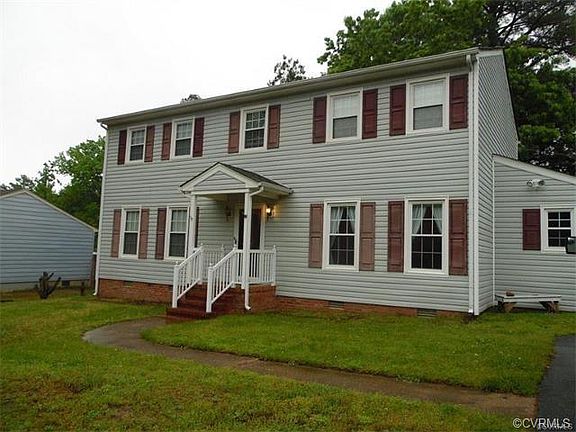 2nd image of 10903 Appletree Ln