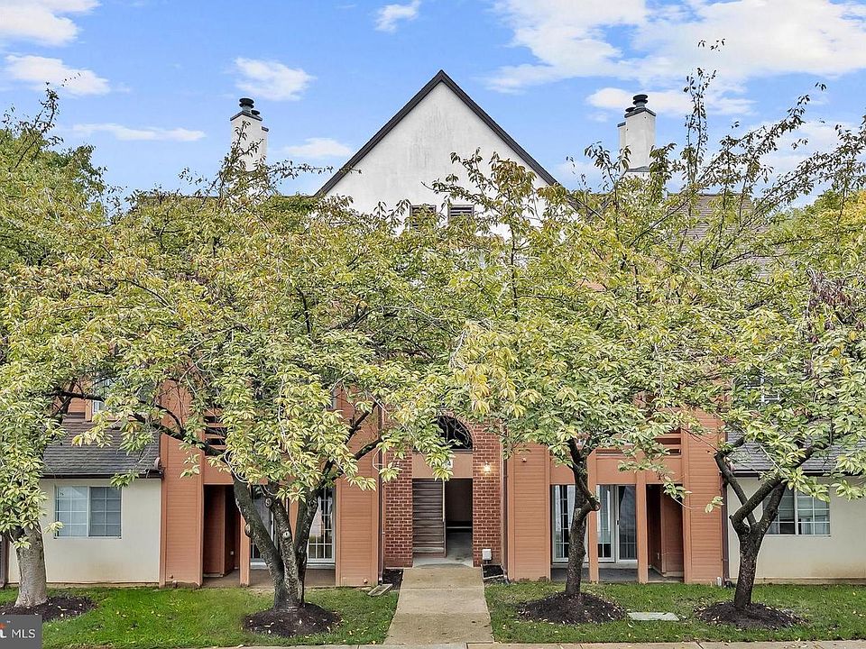 1st image of 4904 Columbia Rd APT 1