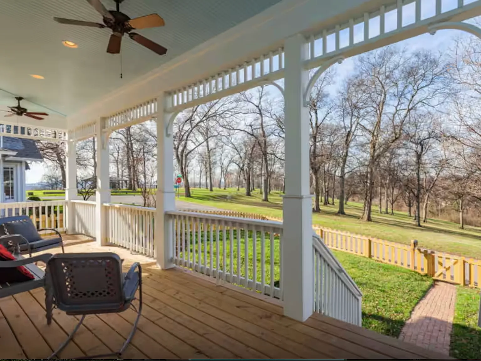 3 bed, 3.5 bath, 2509 sqft, $6,000 — Photo 3