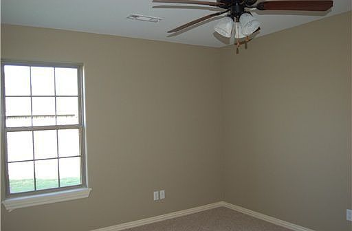 5th image of 1031 Jessie Leigh St