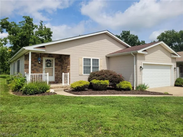 387 W Sunset Dr, Rittman, OH 44270