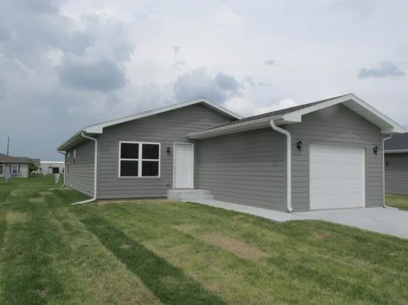 1014 Washington St, Gothenburg, NE 69138