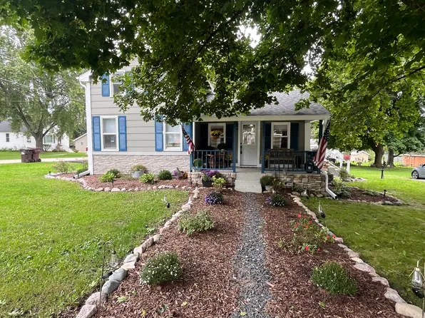 5724 Milwaukee Ave, Richmond, IL 60071