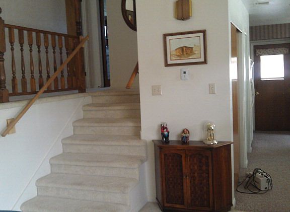 2nd image of 46 Sierra Dr