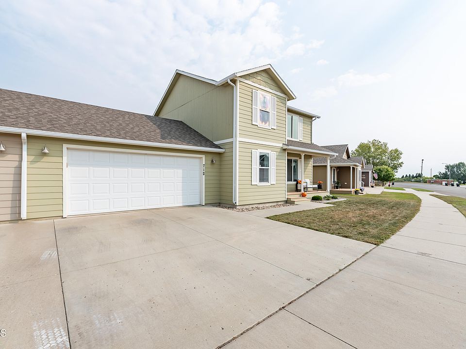 712 14th St SE, Mandan, ND 58554 | Zillow