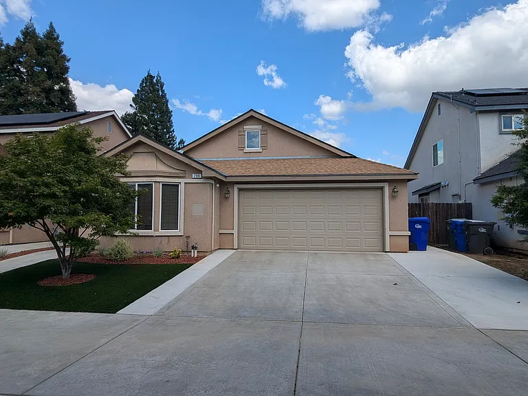 286 Santa Barbara Ave — Photo 3