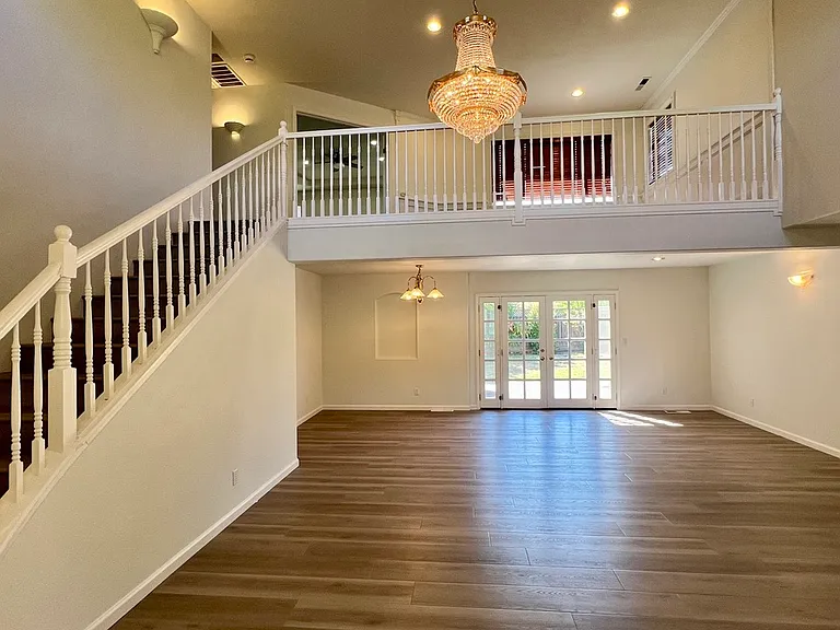 10530 Rampart Ave — Photo 2