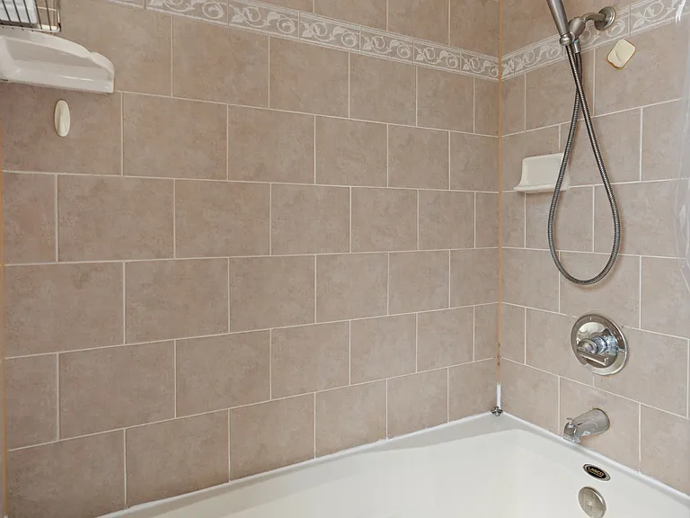 3561 Voyager Ct — Photo 16