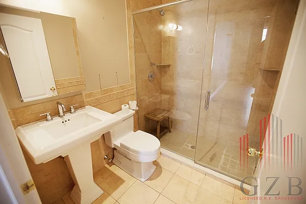 Rented by Avenues Real Estate | media 33