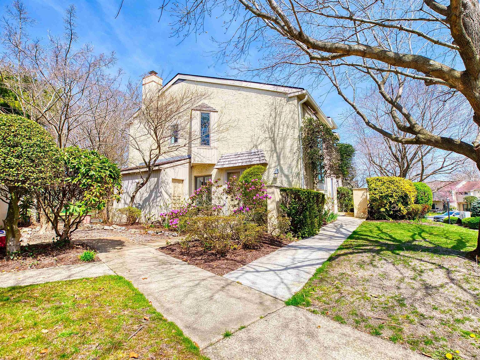 16 Greate Bay Dr #16