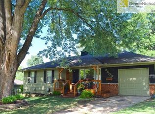 8403 Ford Ave, Raytown, MO 64138