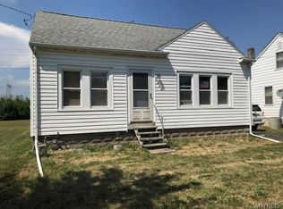 5400 Mayle Ct, Niagara Falls, NY 14305